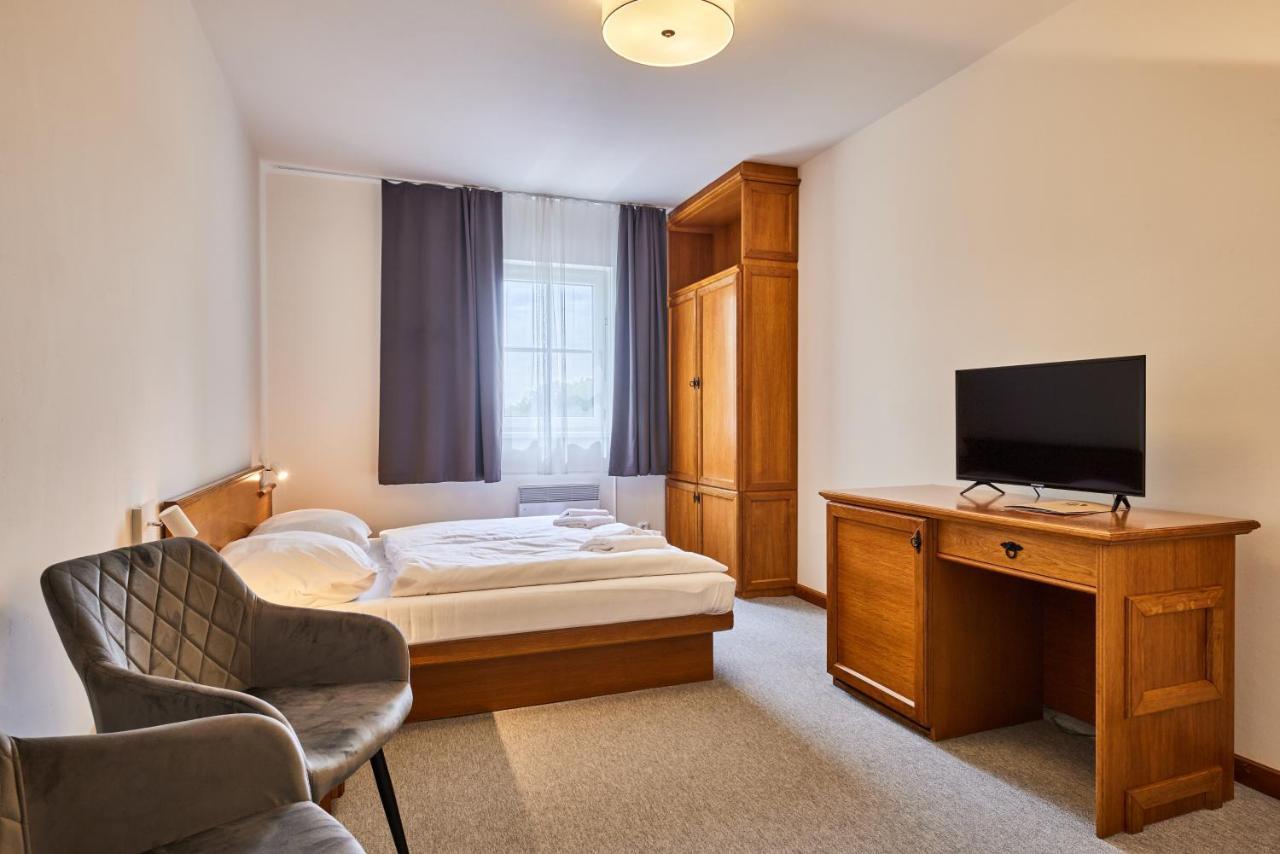 Hotel Auri Rudník Eksteriør bilde