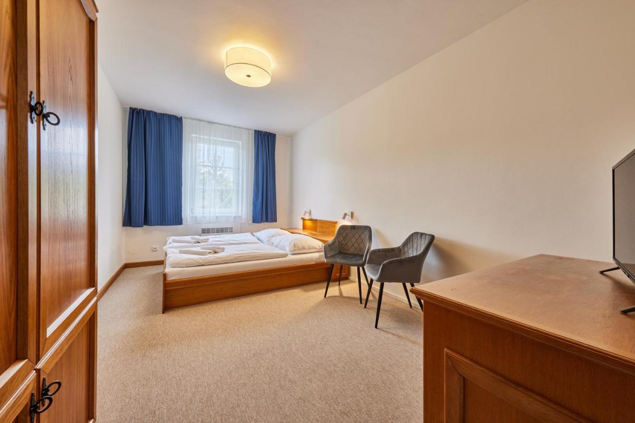 Hotel Auri Rudník Eksteriør bilde