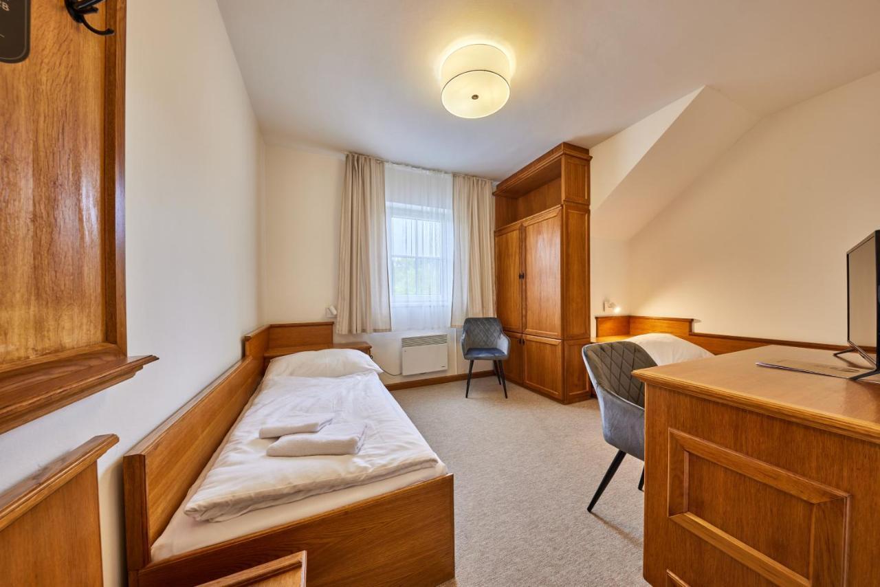 Hotel Auri Rudník Eksteriør bilde