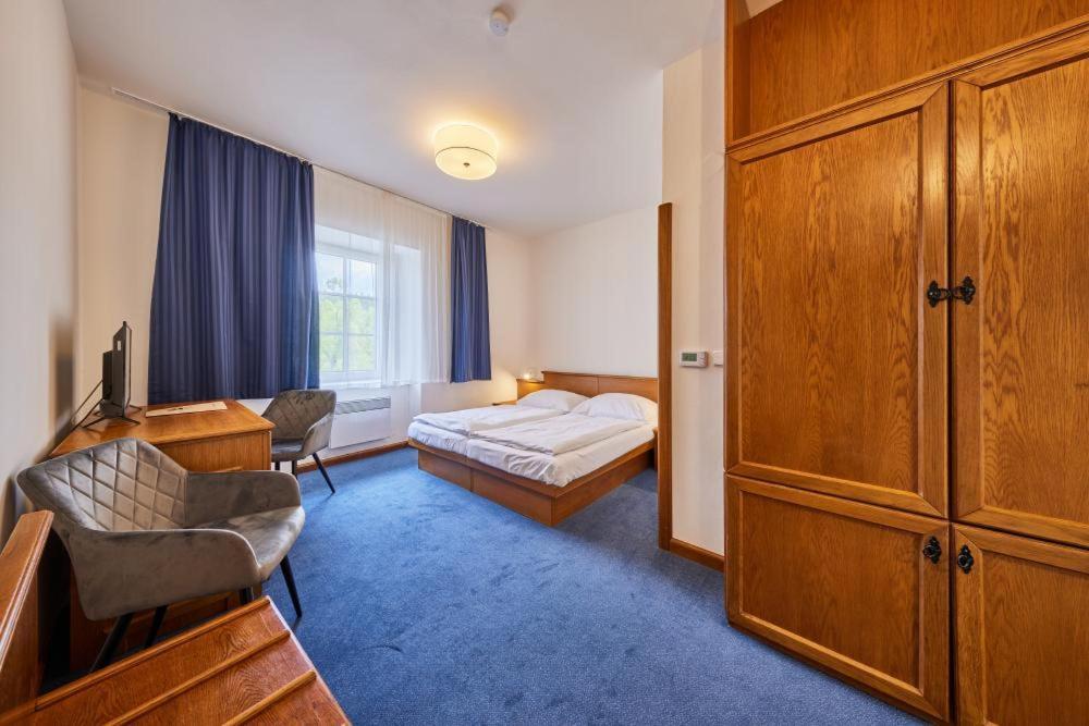 Hotel Auri Rudník Eksteriør bilde